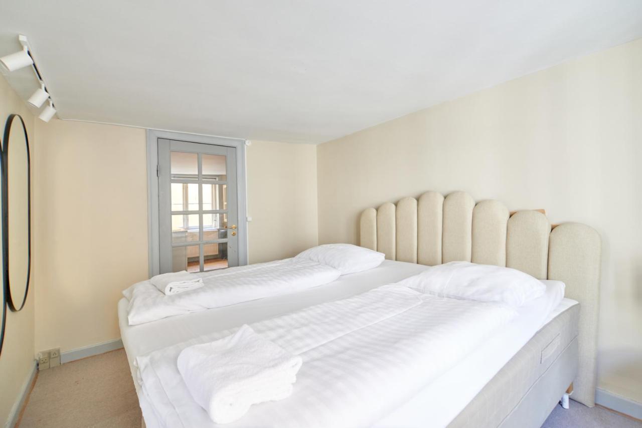 Apartment Balcony Apt - Center, 50m To The Metro *